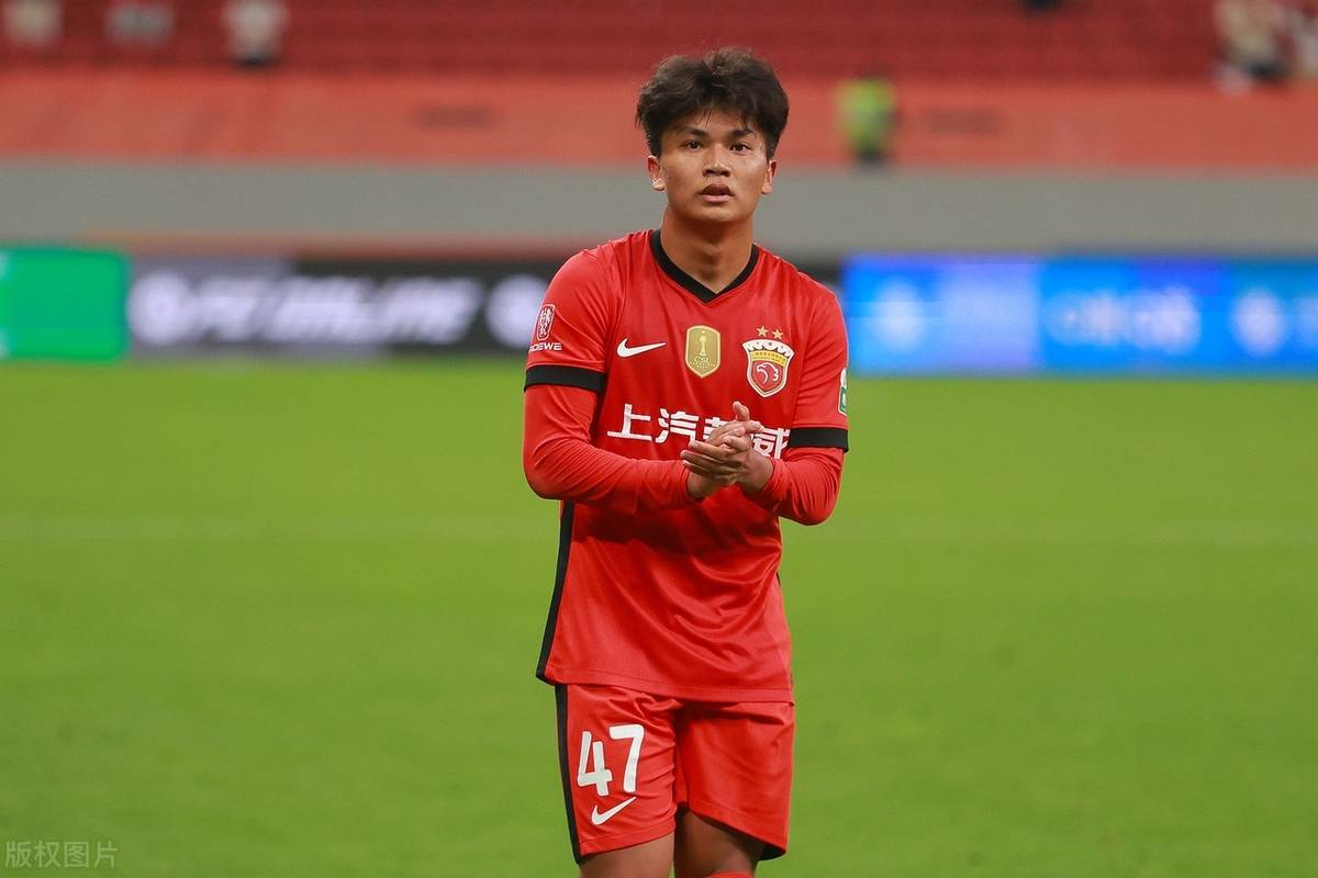 包含国内足球比赛风云再起,谁能成为最终胜者？的词条