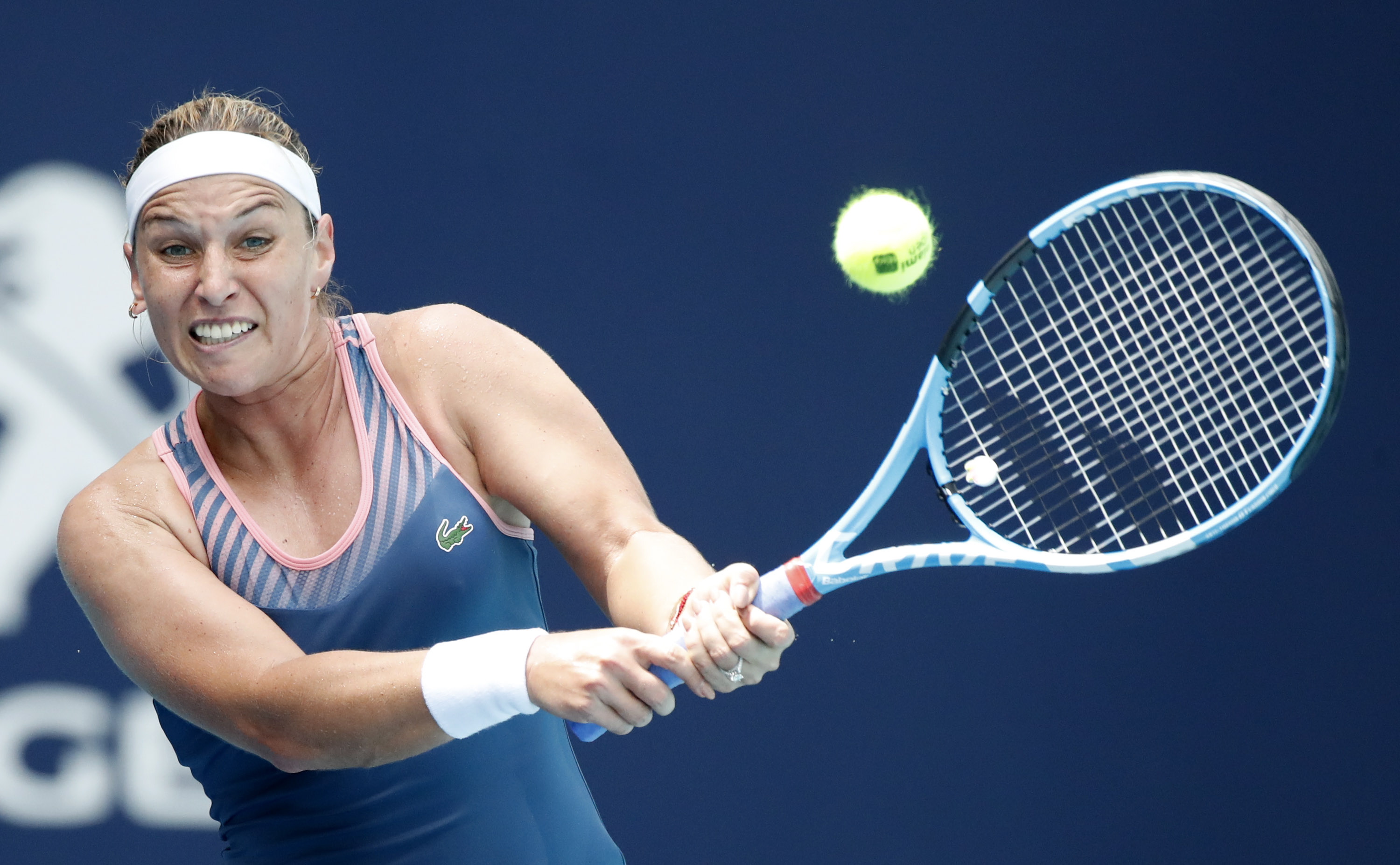 包含阿扎伦卡在德国队比赛中惊险取胜，连败引发热议！的词条